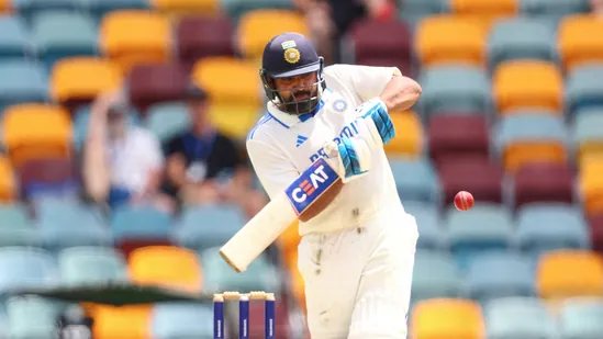 Rohit Sharma Suffers Left Knee Injury at MCG While Training, Grimacing in Pain - Major Blow for Team India